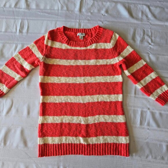 Size Medium Old Navy Coral & White Striped 3/4 Sleeve Sweater - Picture 2 of 10